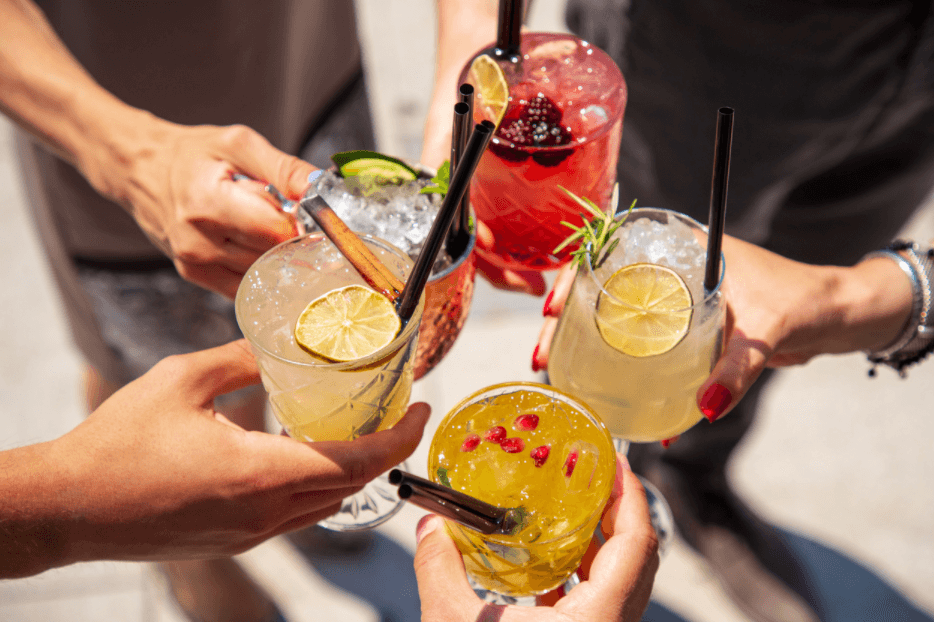 HAPPY HOUR OFFERS AND DEALS IN DOHA 2022